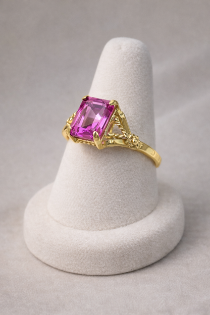 Bague en Or 18K Ornée d’une amethyste