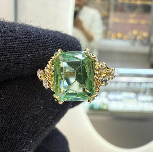 18k Gold Green Tourmaline Accent Ring – Unique One of a Kind